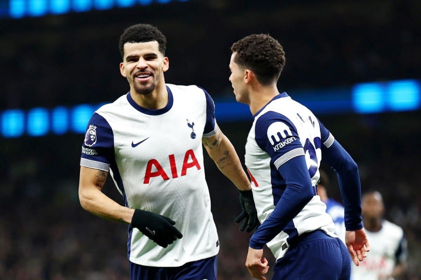 Tottenham có 2 bàn dẫn trước nhưng để thua ngược. 